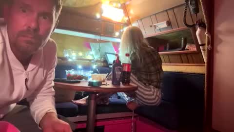 Snapshot of brocknjesss chatting on February 21, 7:20 am Brock n Jess online show from February 21, 7:20 am