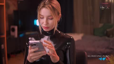 Snapshot of bronnica chatting on December 6, 2:49 pm Anna online show from December 6, 2:49 pm