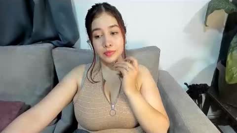 Snapshot of brookeburke chatting on December 29, 1:45 am brookeburke online show from December 29, 1:45 am