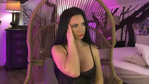 Snapshot of brookeember chatting on February 26, 12:14 pm Ember online show from February 26, 12:14 pm