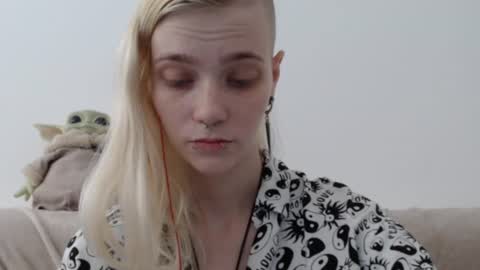 Snapshot of brookewylde_20 chatting on June 18, 11:58 am brookewylde_20 online show from June 18, 11:58 am