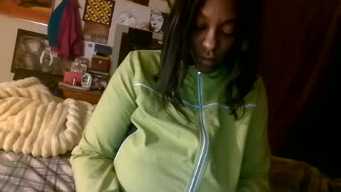 Snapshot of brooklyninfinity chatting on October 28, 10:45 pm brooklyninfinity online show from October 28, 10:45 pm