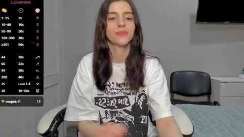 broosnica1 online show from November 28, 6:27 am