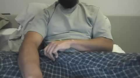 brownbd32 online show from April 17, 10:57 pm