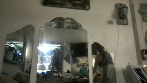 browneyedlady88 online show from December 5, 8:05 pm