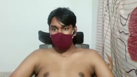 brownguy2505 online show from December 28, 8:04 pm