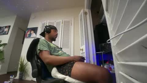 Brownskinshortyy online show from March 31, 3:45 pm