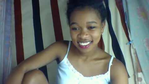 Snapshot of brucah9794 chatting on February 9, 9:19 pm brucah9794 online show from February 9, 9:19 pm