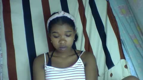 Snapshot of brucah9794 chatting on February 22, 9:41 am brucah9794 online show from February 22, 9:41 am