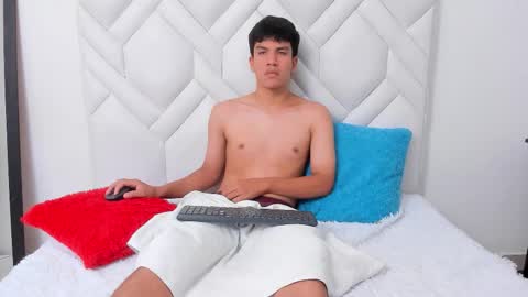 BRUCE online show from March 3, 12:00 pm