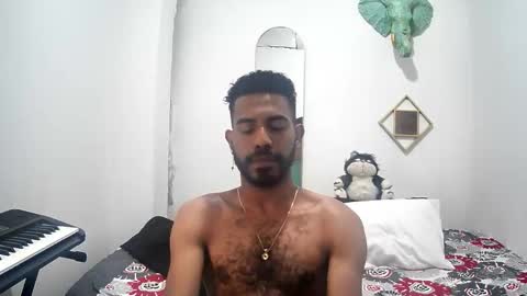 bruce_1111 online show from October 15, 8:31 pm