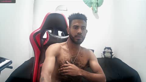 bruce_1111 online show from November 20, 4:01 am