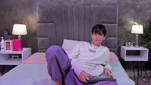 Bruce Hans online show from February 26, 11:41 am