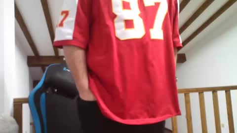 Snapshot of bruce_wayne34 chatting on December 27, 6:24 am Bruce Wayne online show from December 27, 6:24 am