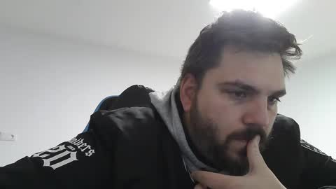 Snapshot of bruce_wayne34 chatting on January 3, 6:22 am Bruce Wayne online show from January 3, 6:22 am