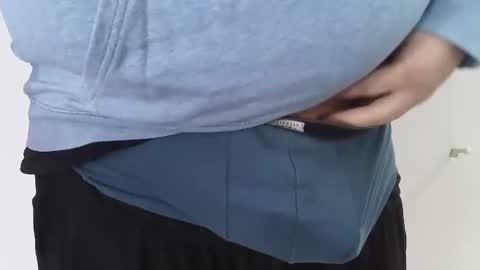 Snapshot of bruce_wayne34 chatting on February 20, 12:04 pm Bruce Wayne online show from February 20, 12:04 pm