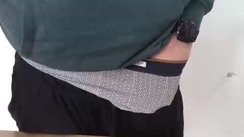 Snapshot of bruce_wayne34 chatting on March 5, 12:33 pm Bruce Wayne online show from March 5, 12:33 pm