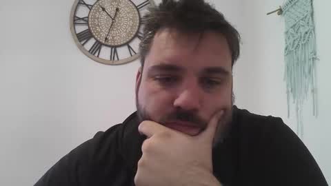 Bruce Wayne online show from November 19, 9:31 am