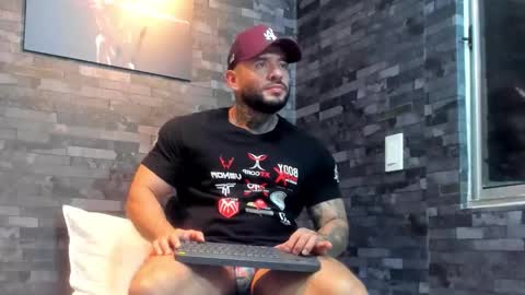 brucedallas online show from March 14, 1:23 am