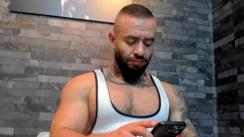 brucedallas online show from June 3, 12:57 am