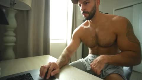 onlyfans BRUCESTRYKER online show from April 8, 4:07 pm