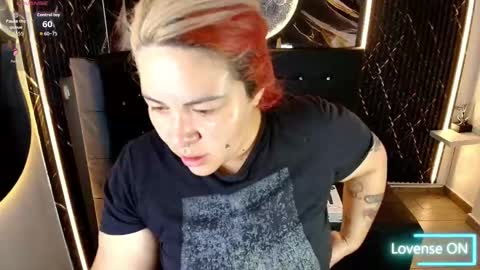 Bruja SCarlata online show from November 17, 10:10 am