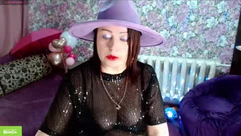 Julia online show from April 13, 8:14 pm