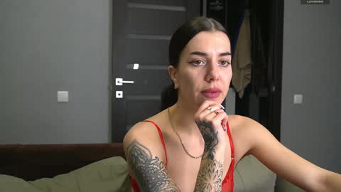 Alice online show from February 7, 9:15 pm