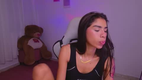 SARAH  online show from February 11, 3:55 am