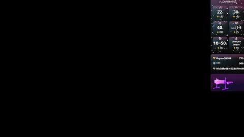 Snapshot of brunettesexy11 chatting on October 14, 11:11 am ChannelR online show from October 14, 11:11 am