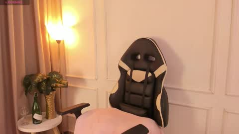 Brenda online show from February 20, 11:43 am