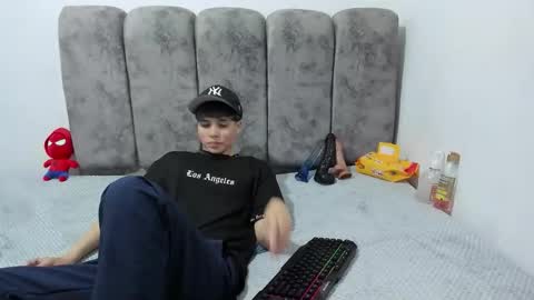 Snapshot of bruno_cruz chatting on May 13, 2:20 am Bruno Cruz online show from May 13, 2:20 am