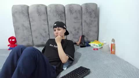 Snapshot of bruno_cruz chatting on June 11, 3:15 am Bruno Cruz online show from June 11, 3:15 am