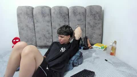 Snapshot of bruno_cruz chatting on June 14, 2:24 am Bruno Cruz online show from June 14, 2:24 am