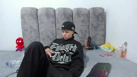 Snapshot of bruno_cruz chatting on July 30, 2:21 am Bruno Cruz online show from July 30, 2:21 am