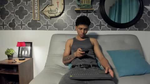 bruno_snow online show from April 8, 4:01 am