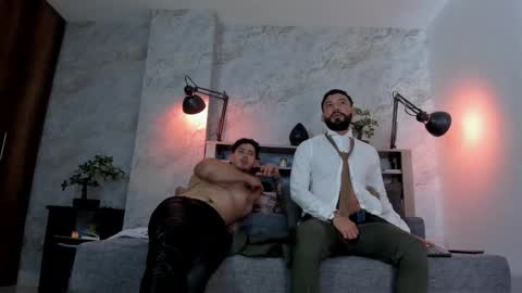 Andres Suarez online show from December 20, 1:51 pm