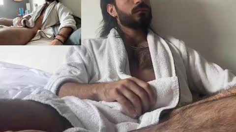 Snapshot of brunobaibe3399 chatting on May 4, 4:14 pm Sebastian online show from May 4, 4:14 pm