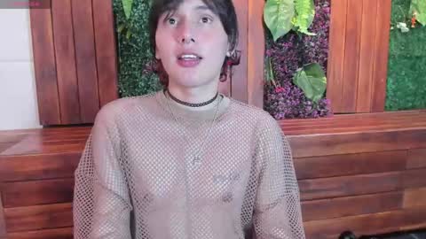 Snapshot of brunodeluca_ chatting on May 20, 8:37 pm Bruno online show from May 20, 8:37 pm