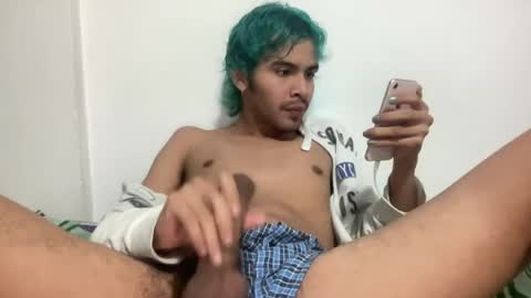 Snapshot of brunorevolver chatting on July 22, 5:43 am brunorevolver online show from July 22, 5:43 am