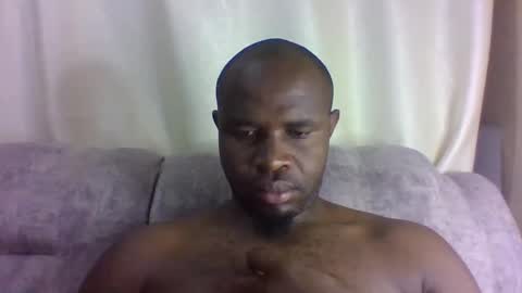 brucedarling online show from April 10, 5:01 am