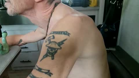 Steve... aka SkinnieDippin aka TimberTramp online show from December 1, 6:46 pm