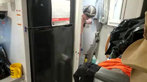 Steve... aka SkinnieDippin aka TimberTramp online show from December 5, 6:59 pm