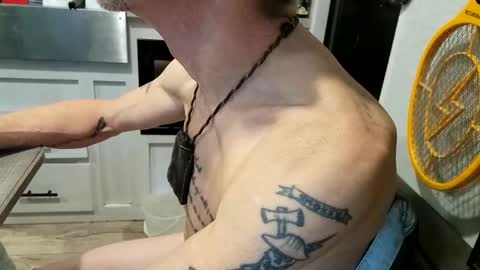 Steve... aka SkinnieDippin aka TimberTramp online show from December 16, 7:08 pm