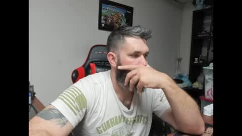 Snapshot of brutalmaster1983 chatting on April 17, 9:07 pm BRUTALMASTER1983 online show from April 17, 9:07 pm