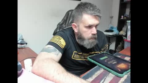 Snapshot of brutalmaster1983 chatting on May 17, 5:05 am BRUTALMASTER1983 online show from May 17, 5:05 am