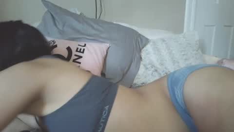 brwnchkn13 online show from September 13, 9:03 pm