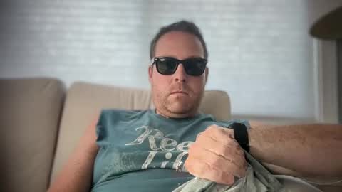 Snapshot of brwrhc87 chatting on July 24, 4:49 pm brwrhc87 online show from July 24, 4:49 pm