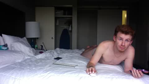 Snapshot of brxdd88 chatting on October 28, 8:00 pm BRADDY online show from October 28, 8:00 pm