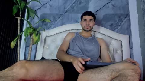 Snapshot of bry_dalton chatting on February 12, 4:51 am Bry Dalton online show from February 12, 4:51 am